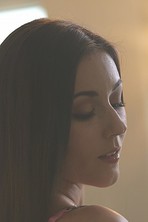 Eva Strauss photo 10