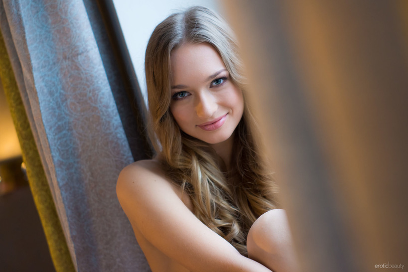 Hot blonde teen Amy Moore gets naked 14