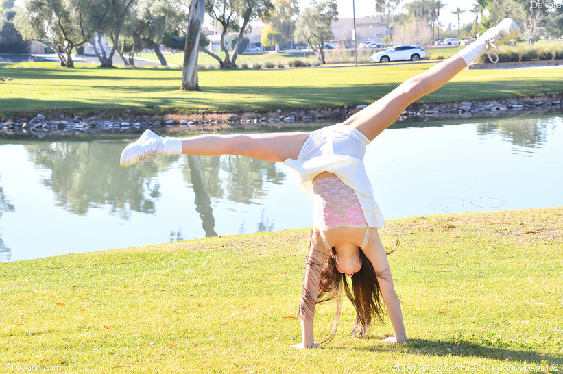 The Ex-Cheerleader photo 14