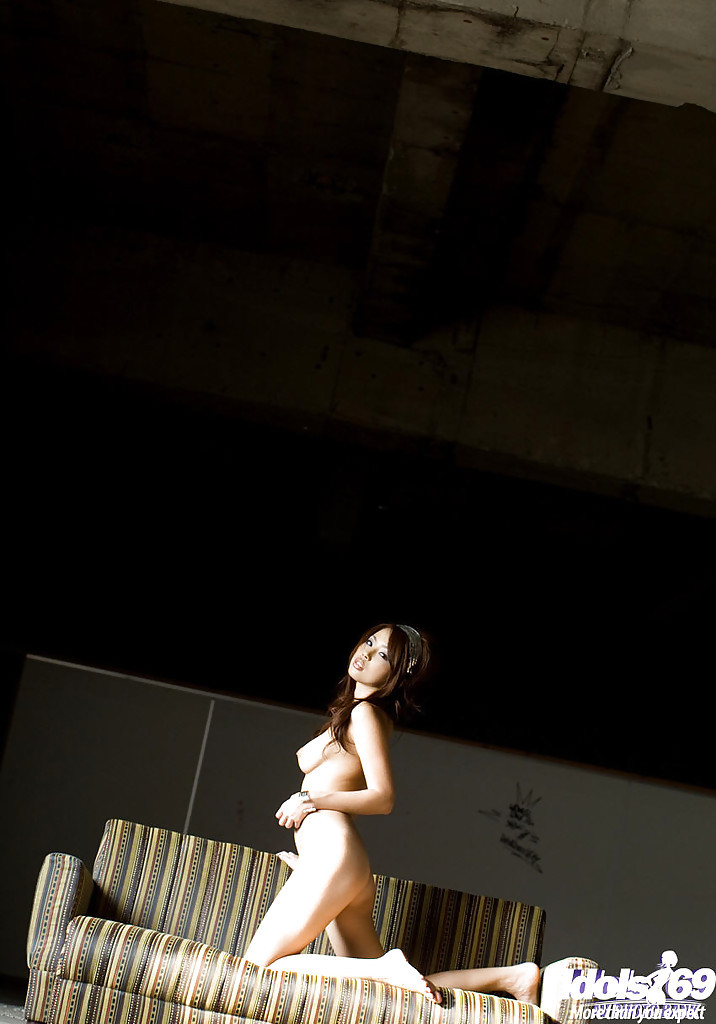Risa Kasumi Moody Loft Portrait Set photo 12