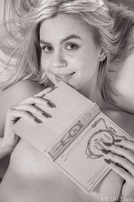 Warm Sunlight Nude Gallery | Natural Beauty Photos 20