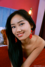 Vibrant Charm 06