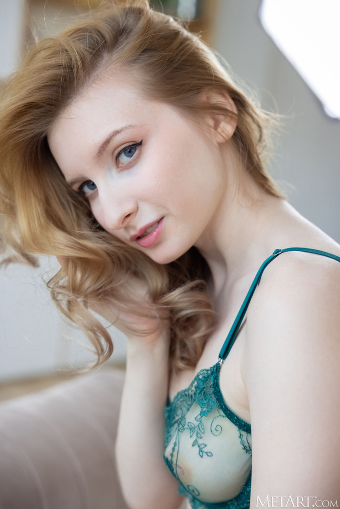 Green Lace 01