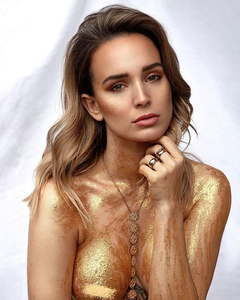 Julia Römmelt Porn Pic Gallery