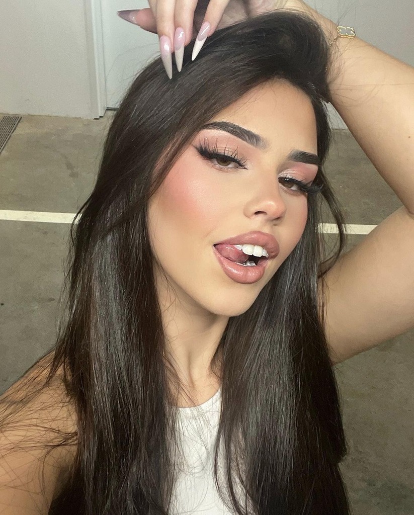 Leah Halton 14
