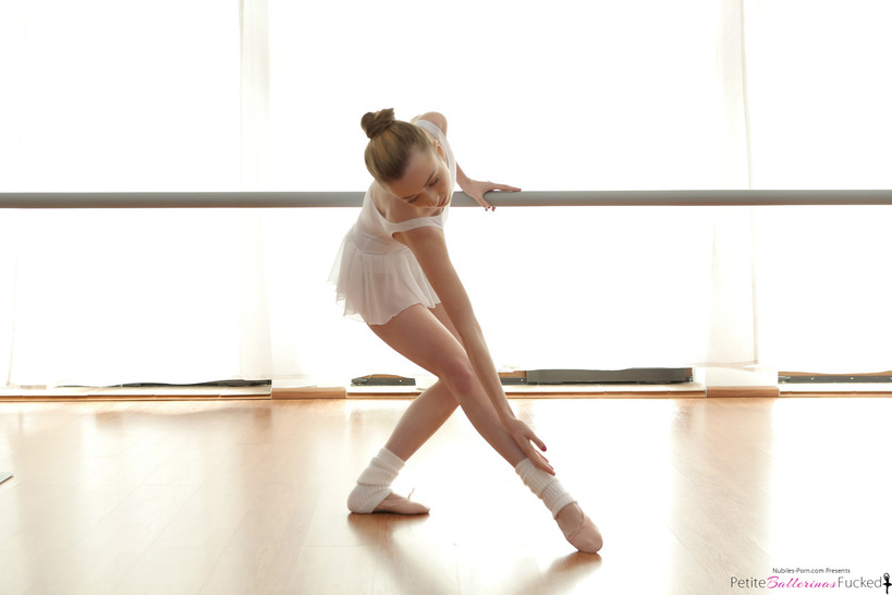 Tiny Ballet Beauty 00
