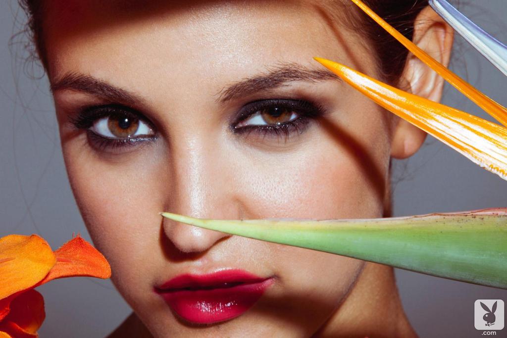 Beautiful Jaclyn Swedberg 09