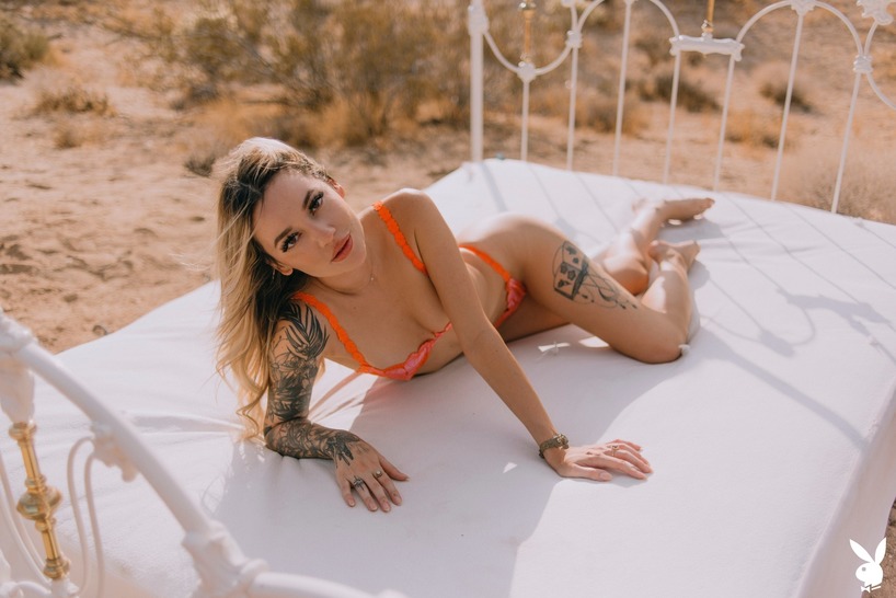 Winter Getaway Nude Gallery | Cozy & Sensual Escape Photos 09