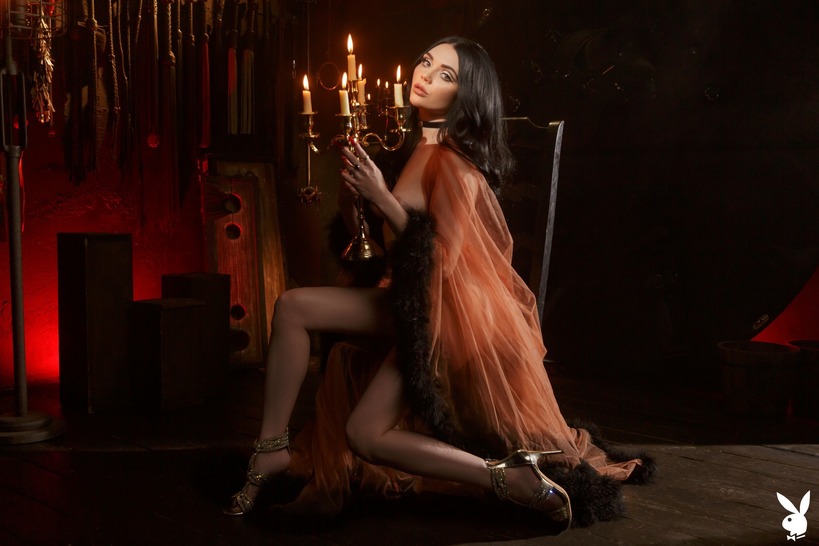 Catjira in Candlelight with Dark Theatrical Styling photo 13