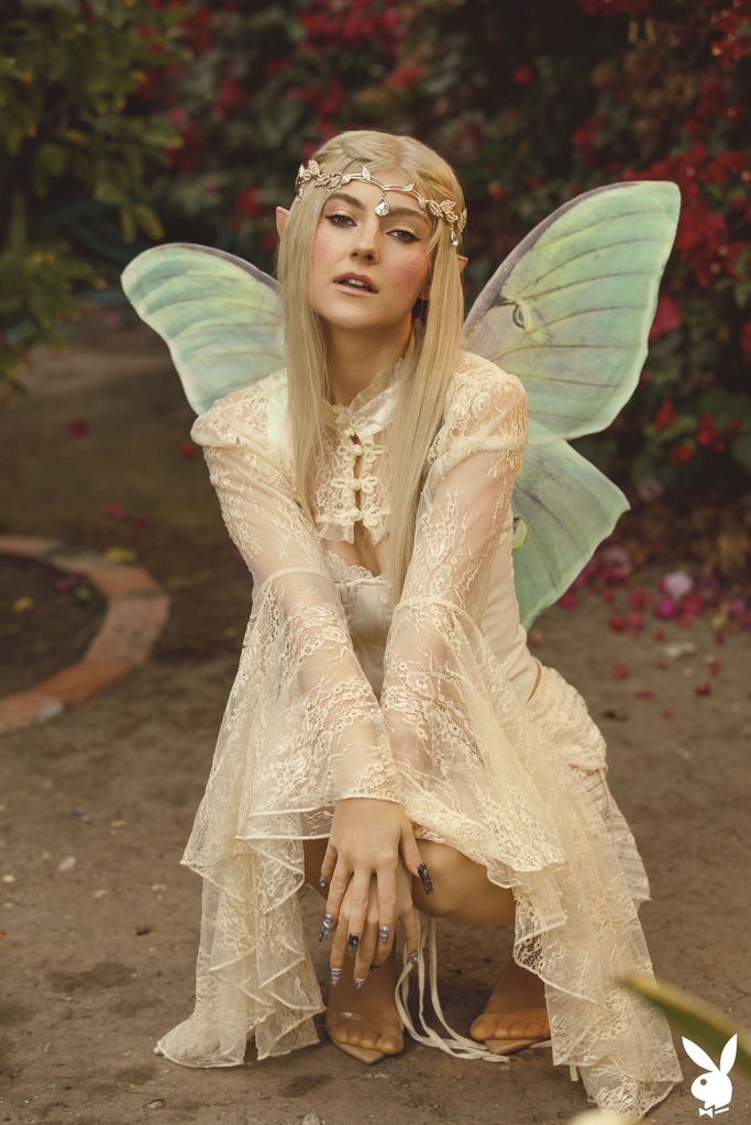 Eva Elfie Mixes Fantasy Costume and Bunny-Ear Styling photo 1