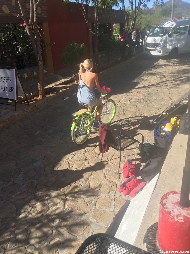 Khloe Terae Behind the Scenes from Beach to Boardwalk photo 14