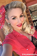 Khloe Terae Glamour Model Playmate - Behind The Scenes Gallery photo 3