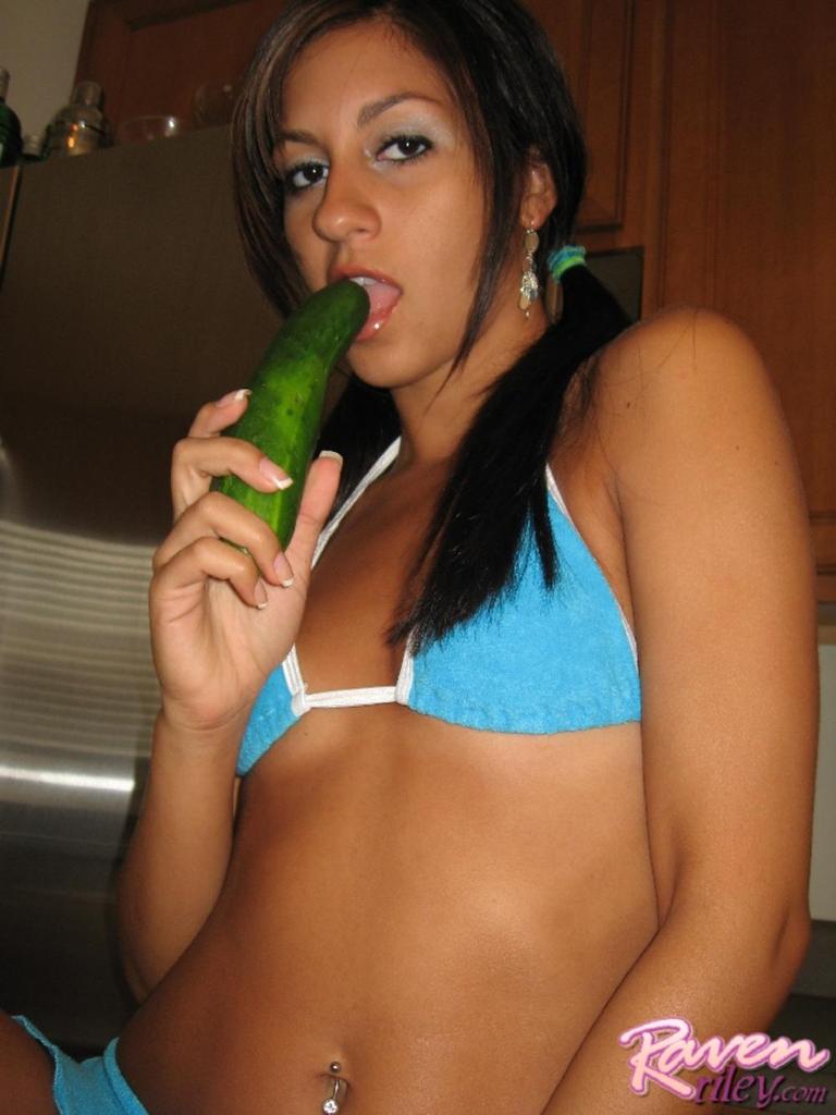 Raven Riley Cucumber Fun 02