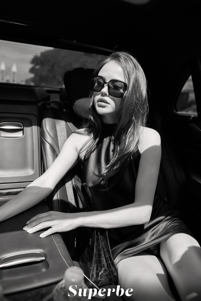 Glamour Model Closeup Pussy Me Time Nude Gallery Exclusive 00