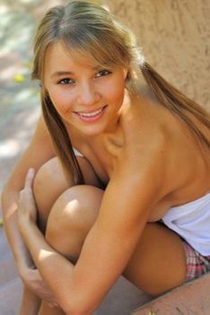 Sexy Girl Blondie Amie