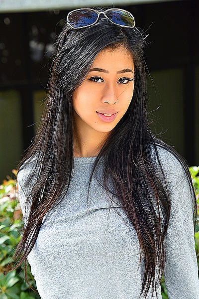 Gray Crop Top Breast-Focused Garden Set
