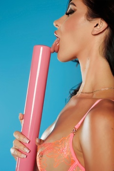 Take A Swing / Cassie Lee / Playmate Pictures / Gorgeous Free Playboy Galleries