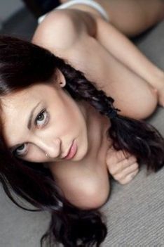 Alyce Laura In Hazel Eyes