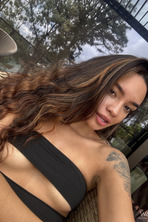 Selfie 4U: Kisses From Dulce 00